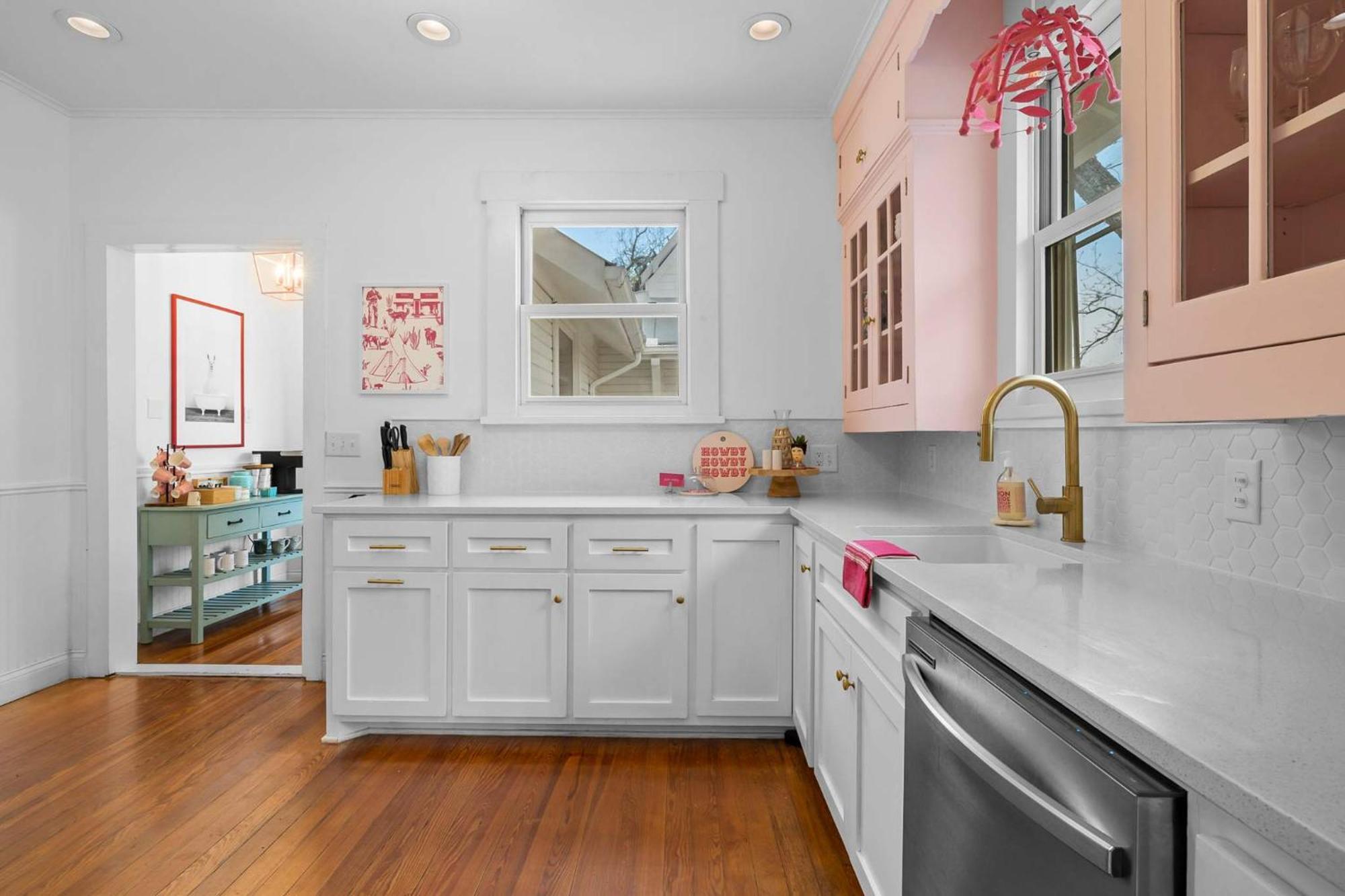 Pink Duchess - Mins To Main Hot Tub & Fire Pit Villa Fredericksburg Buitenkant foto