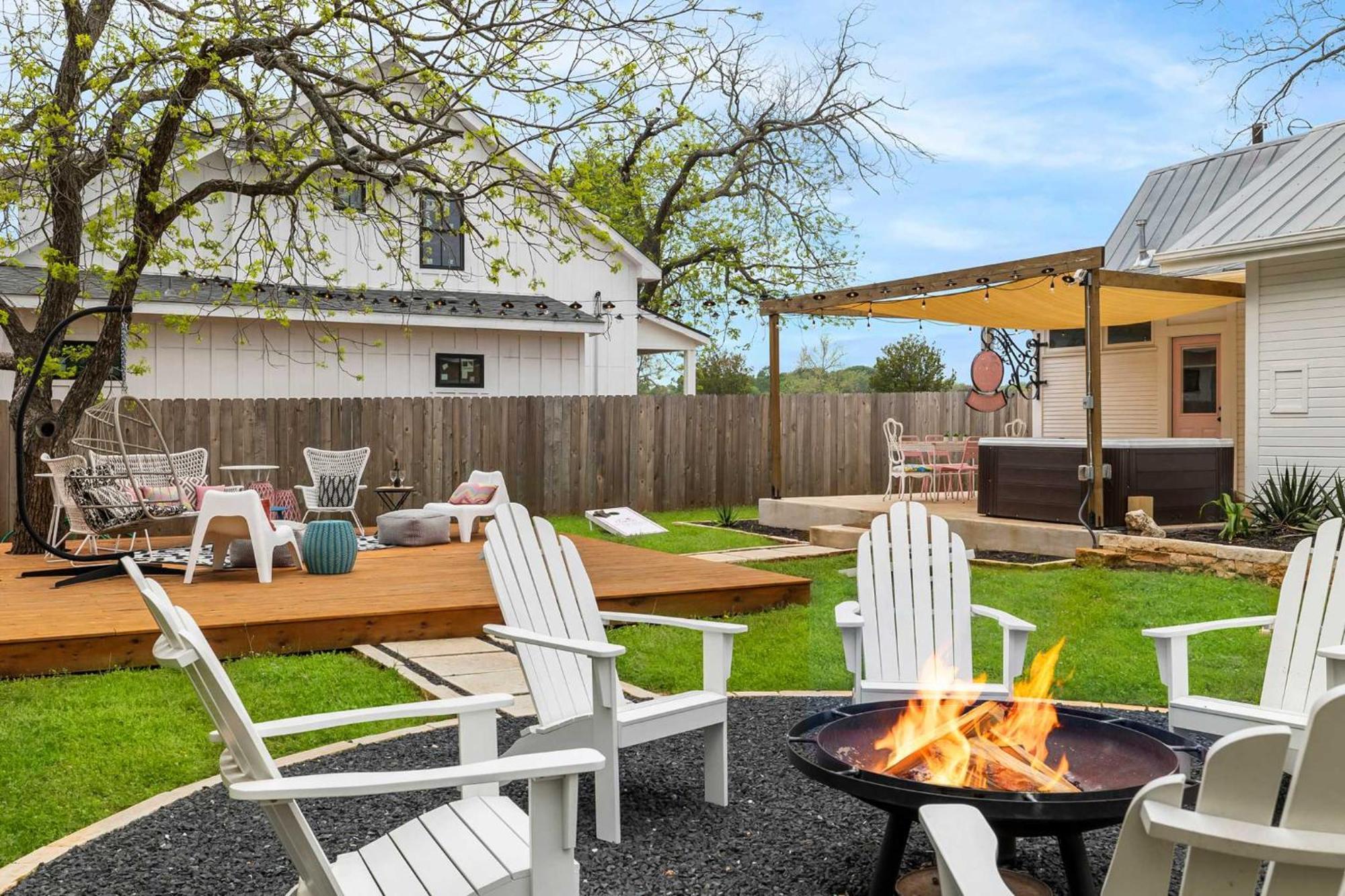 Pink Duchess - Mins To Main Hot Tub & Fire Pit Villa Fredericksburg Buitenkant foto